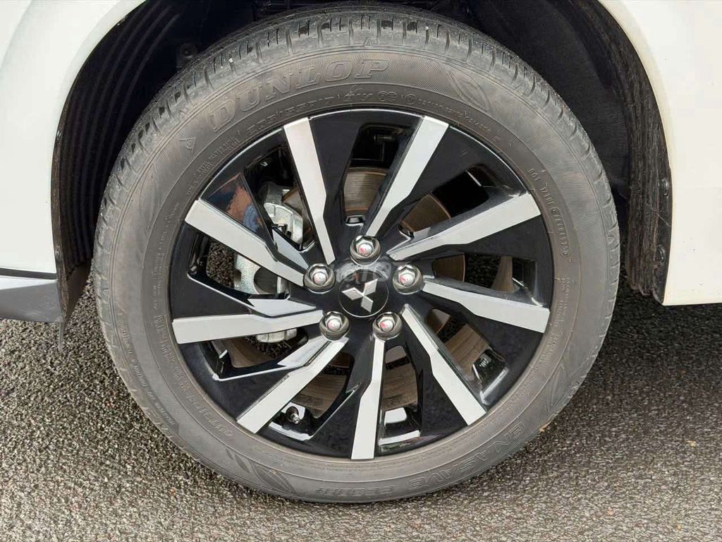 Mitsubishi - ảnh 2