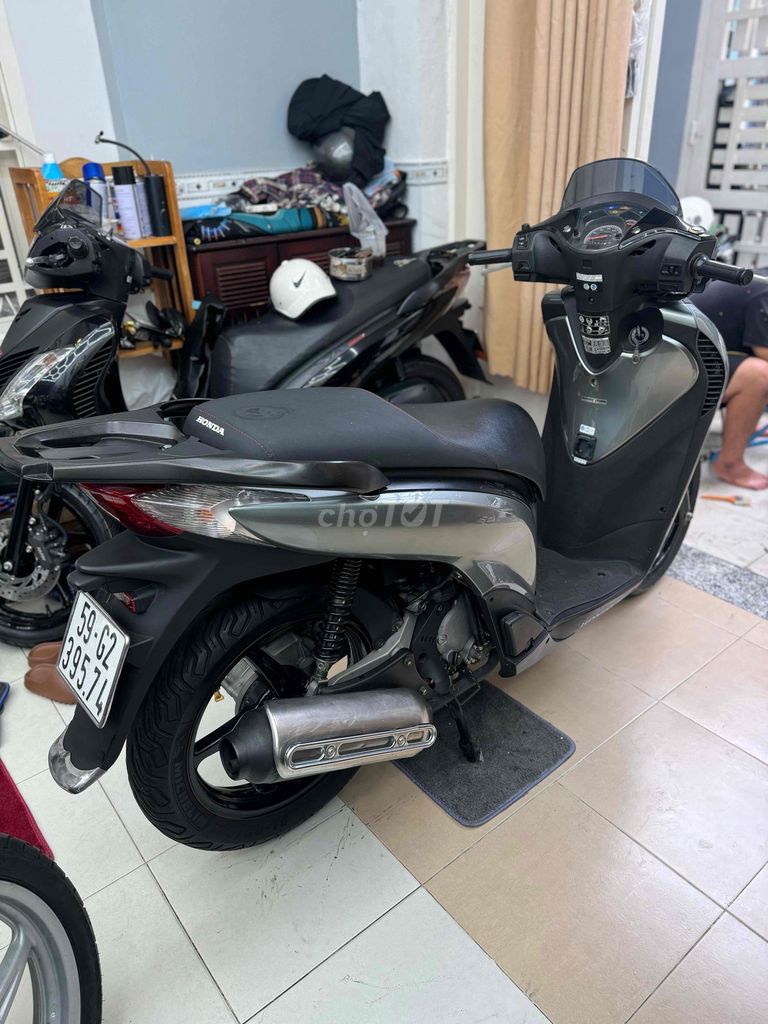 Honda SH 2005 - ảnh 1