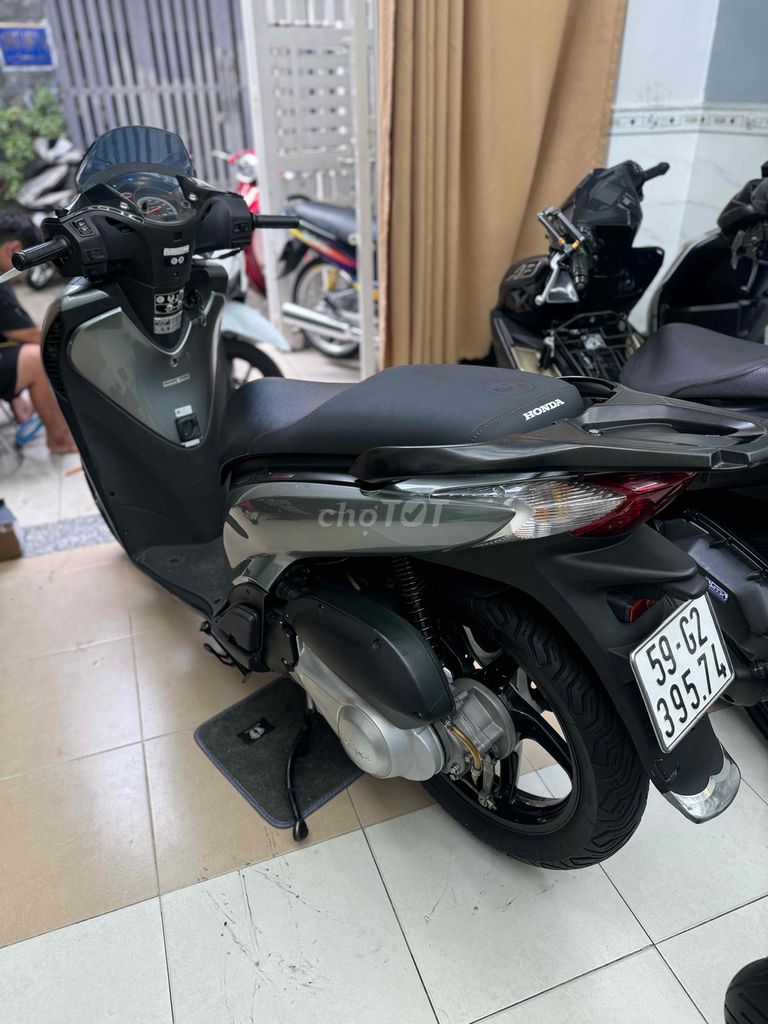 Honda SH 2005 - ảnh 5