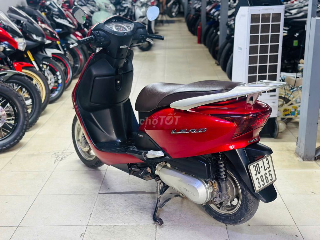 XE M 2011 - ảnh 3