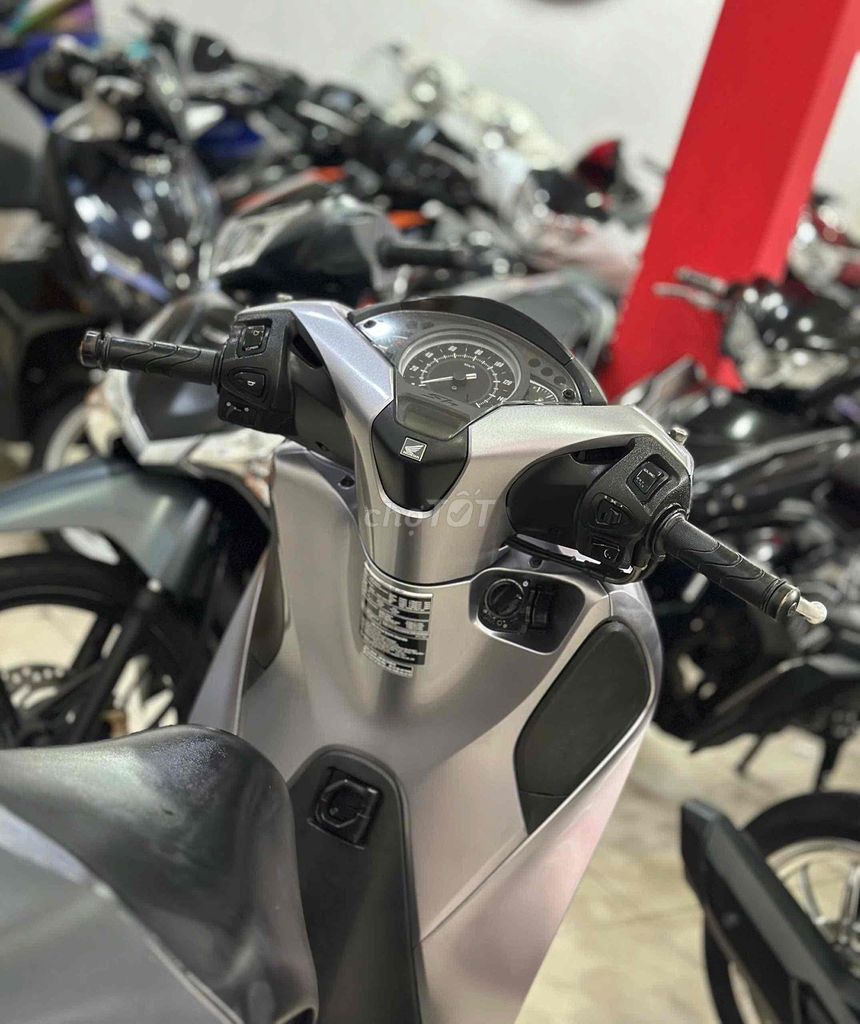 Honda SH 2017 - ảnh 2