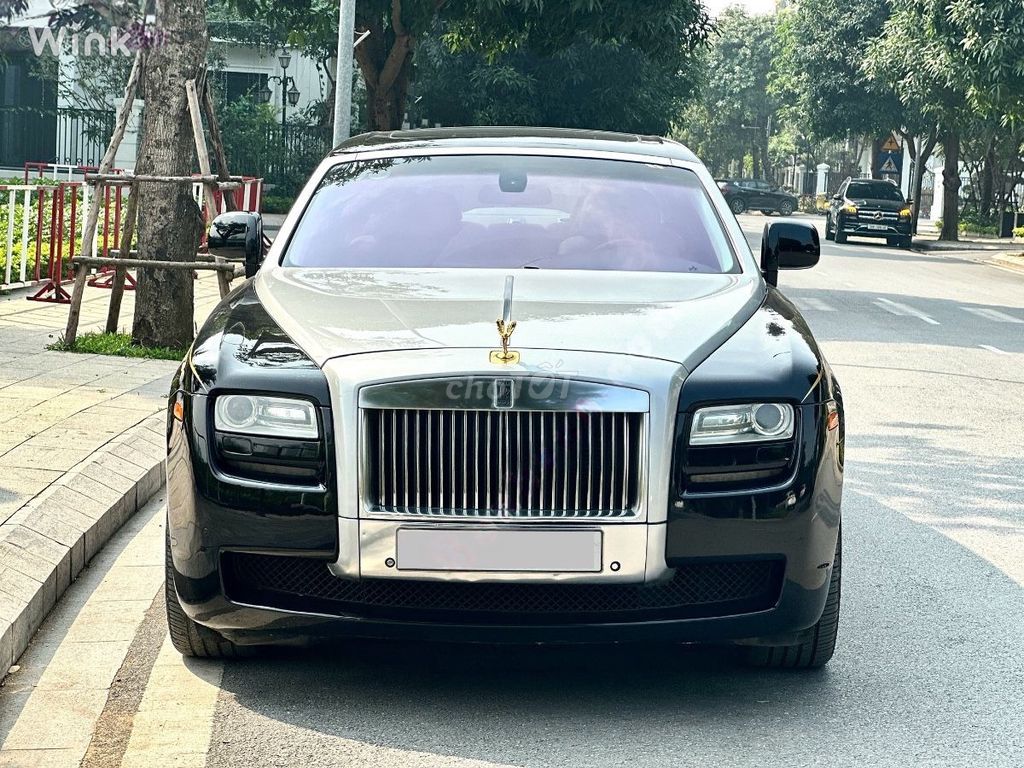 Rolls-Royce 2010 - ảnh 1