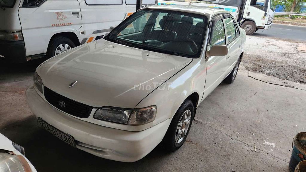 Toyota Corolla - ảnh 1