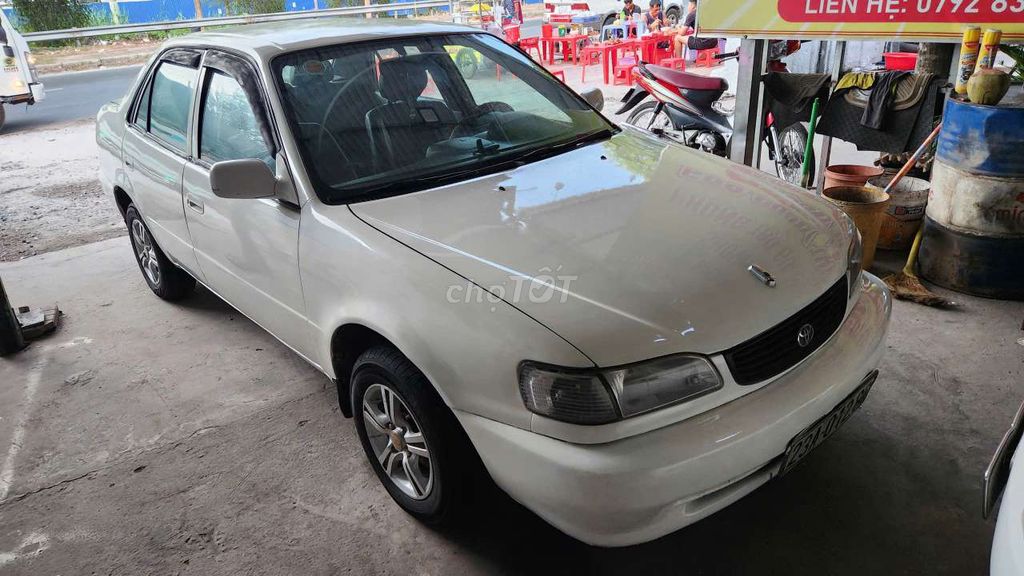 Toyota Corolla - ảnh 2