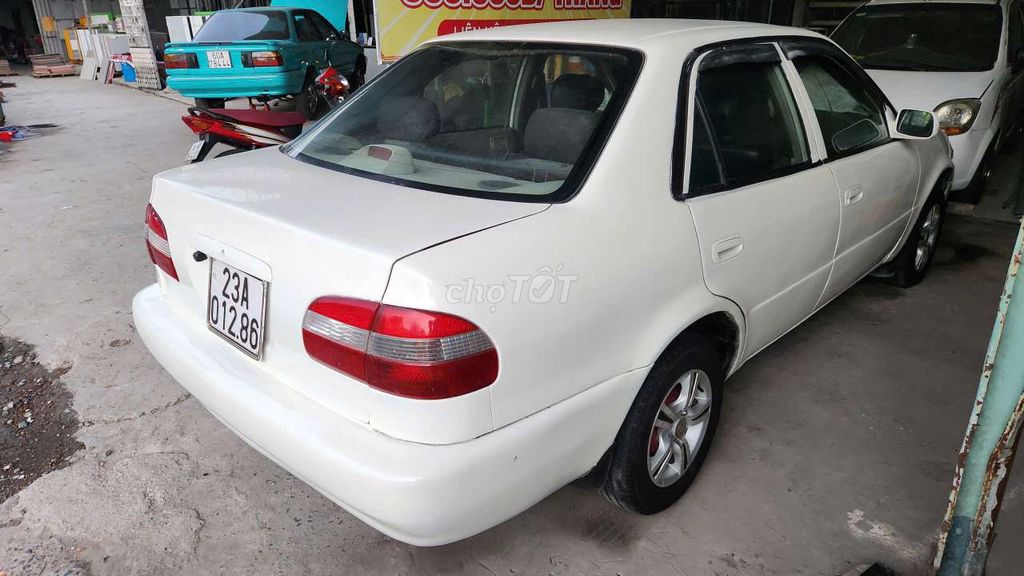 Toyota Corolla - ảnh 4