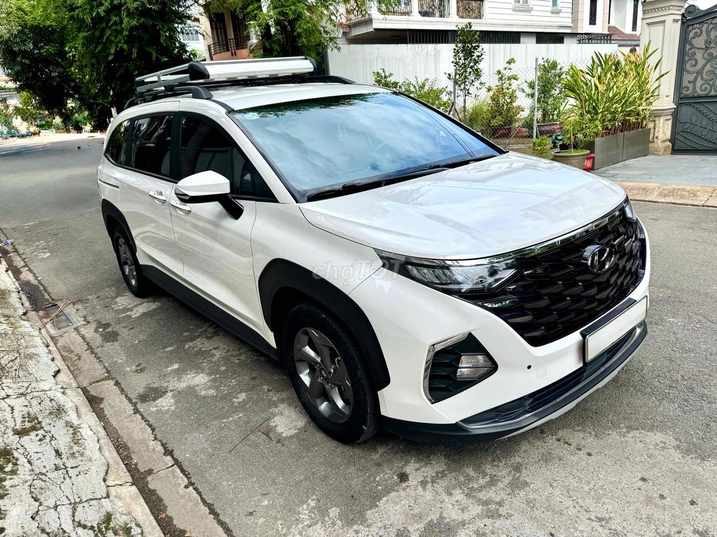 Hyundai Custin 2023 - ảnh 2