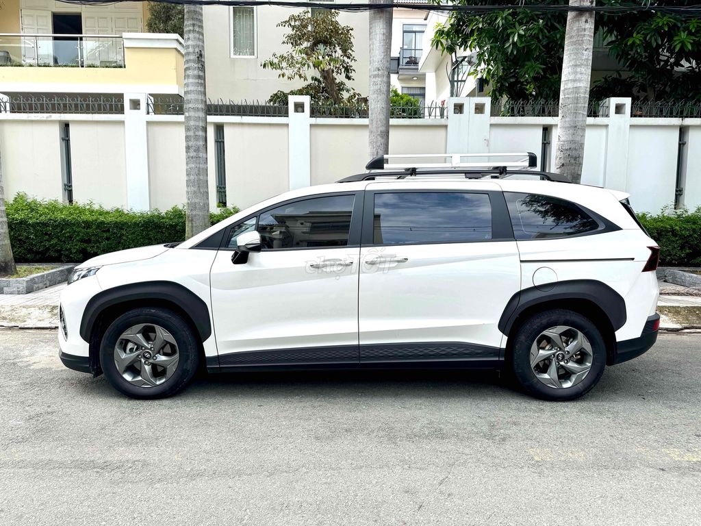 Hyundai Custin 2023 - ảnh 4
