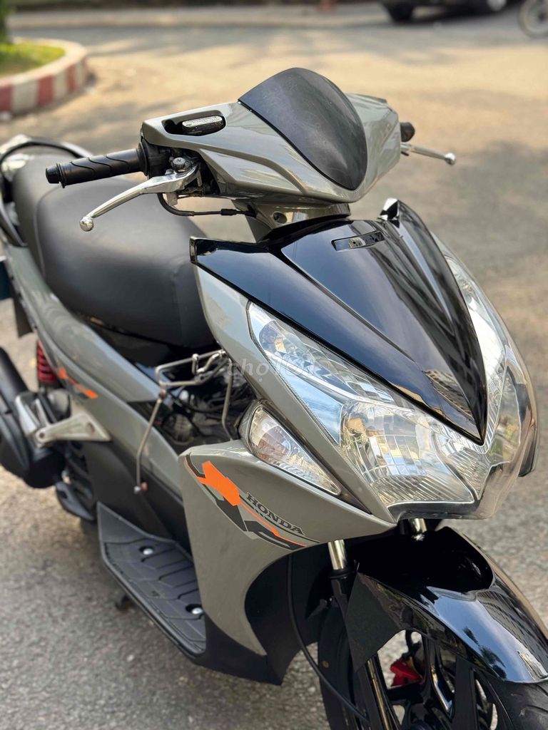 Honda Air Blade 2011 - ảnh 4