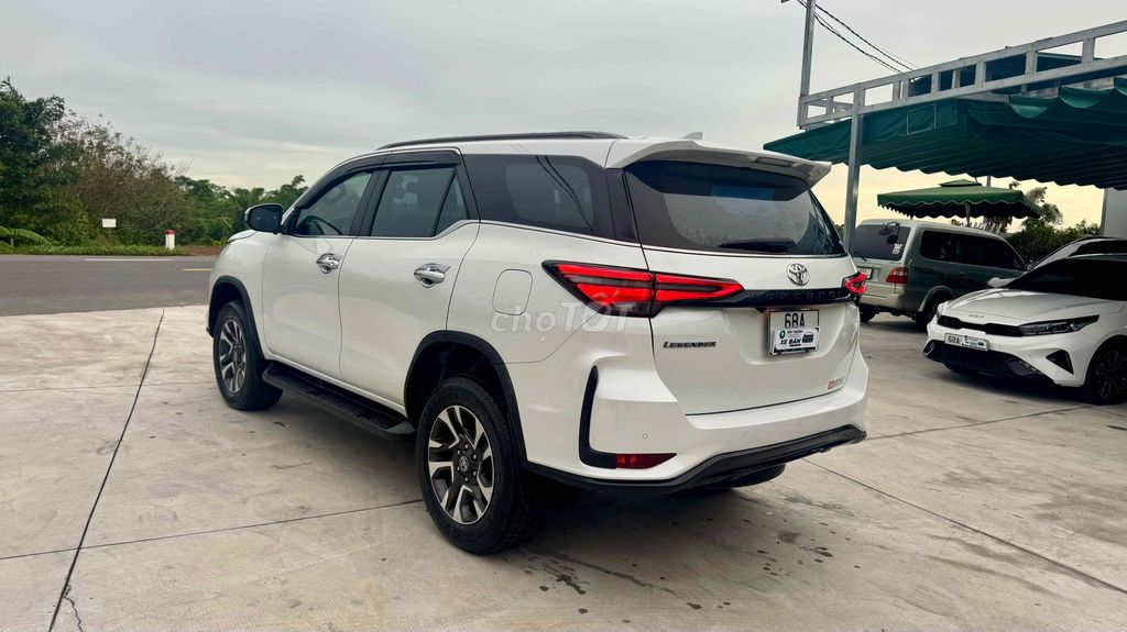 Toyota Fortuner 2022 - ảnh 3