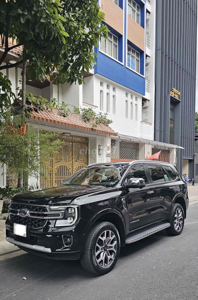 Ford Everest 2022 - ảnh 2