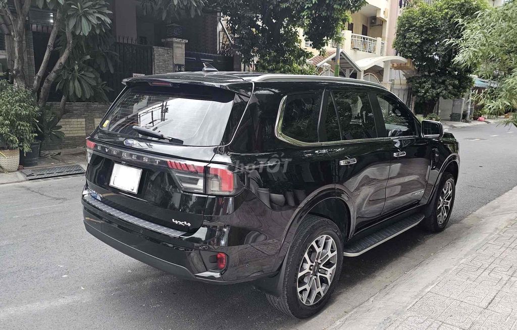 Ford Everest 2022 - ảnh 4