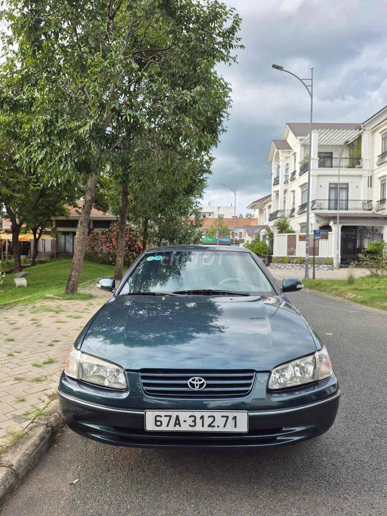 Toyota Camry 1998 - ảnh 1