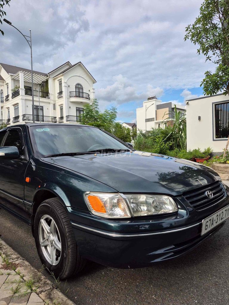 Toyota Camry 1998 - ảnh 3