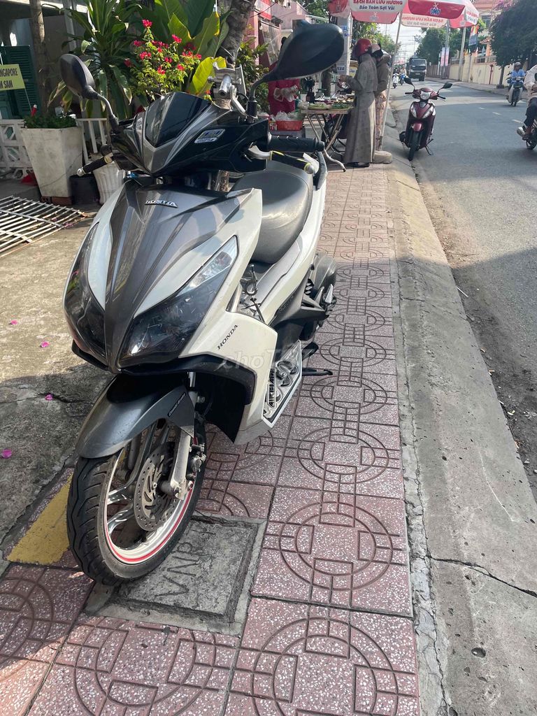 Honda Air Blade 2015 - ảnh 1
