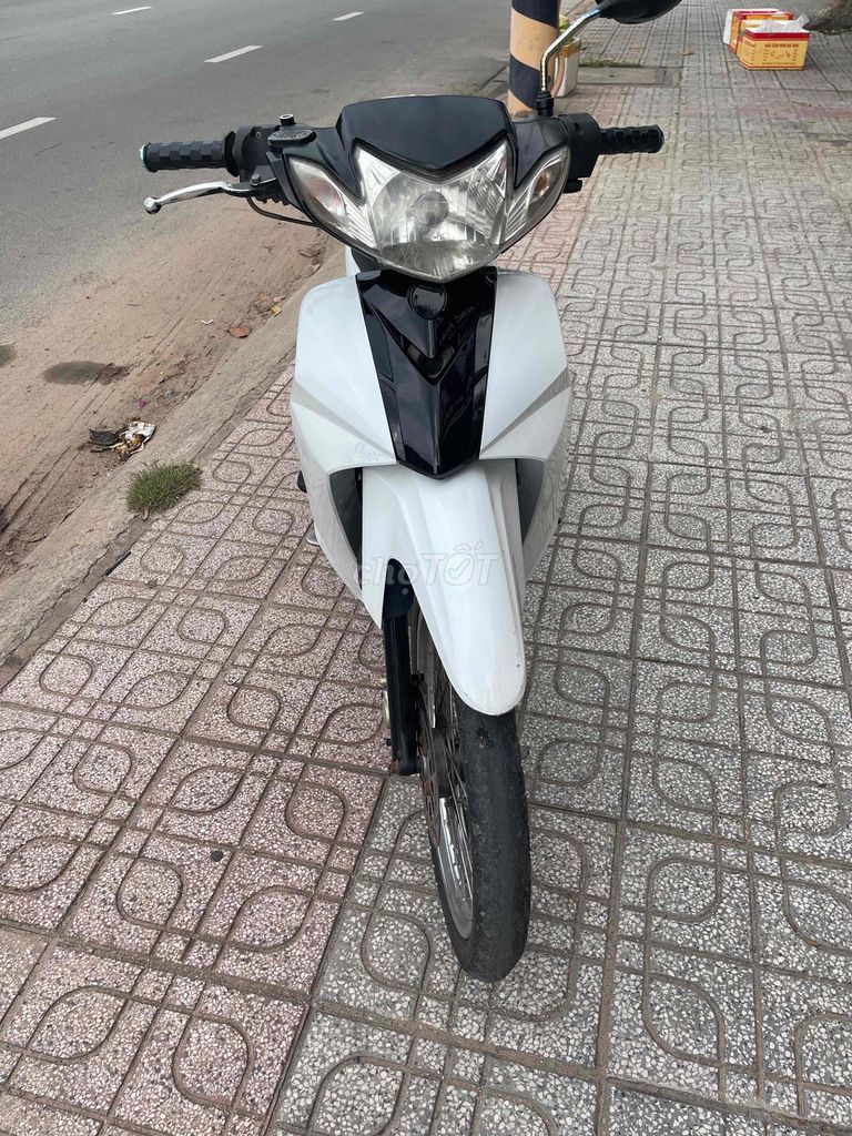 Yamaha Sirius 2015 - ảnh 3