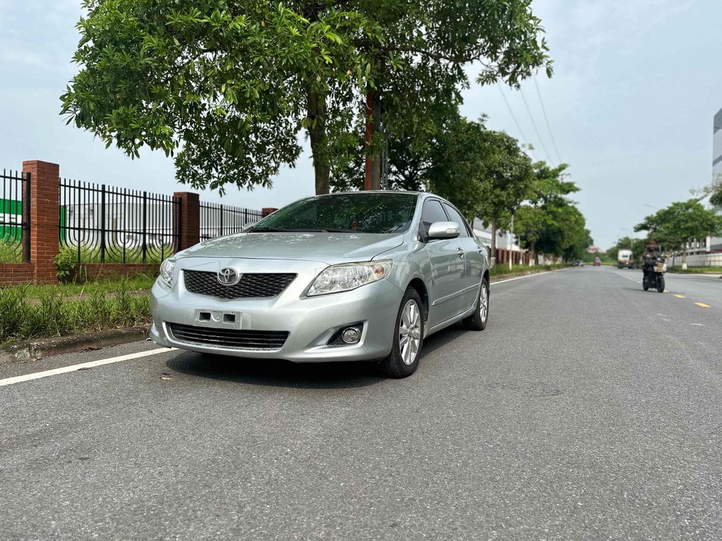 Toyota Corolla Altis 2009 - ảnh 4