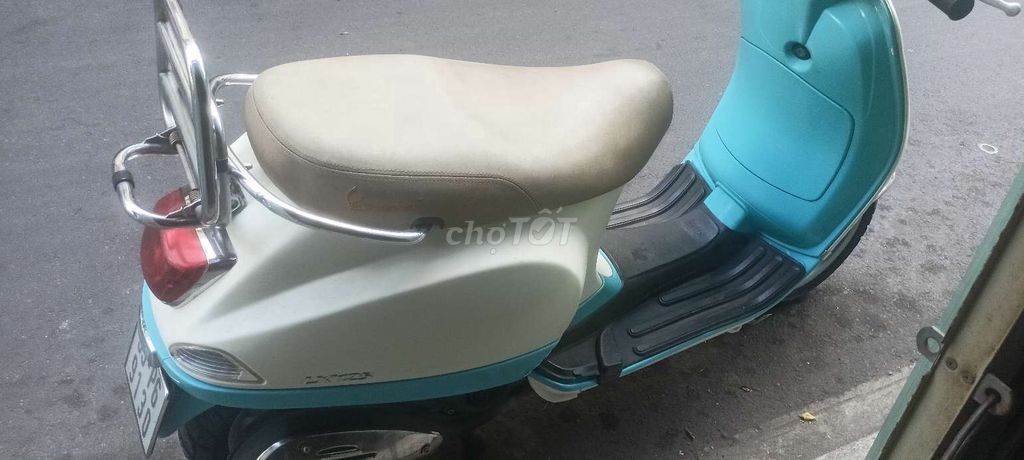 Piaggio Vespa 2009 - ảnh 2