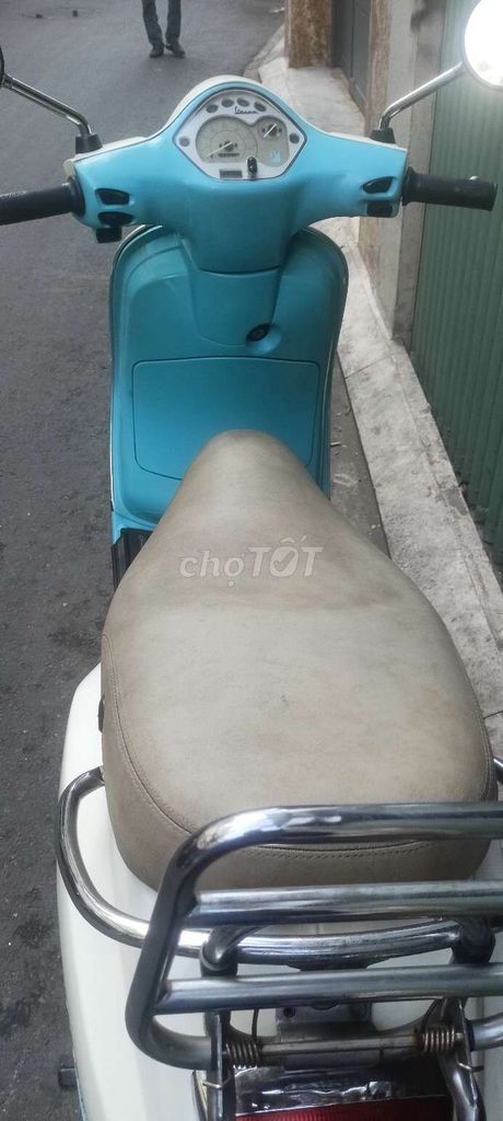 Piaggio Vespa 2009 - ảnh 3