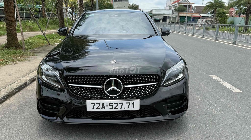 Mercedes-Benz 2018 - ảnh 1