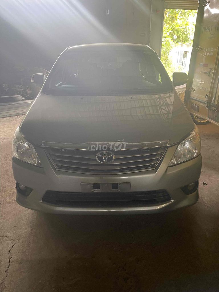Toyota Innova 2013 - ảnh 3