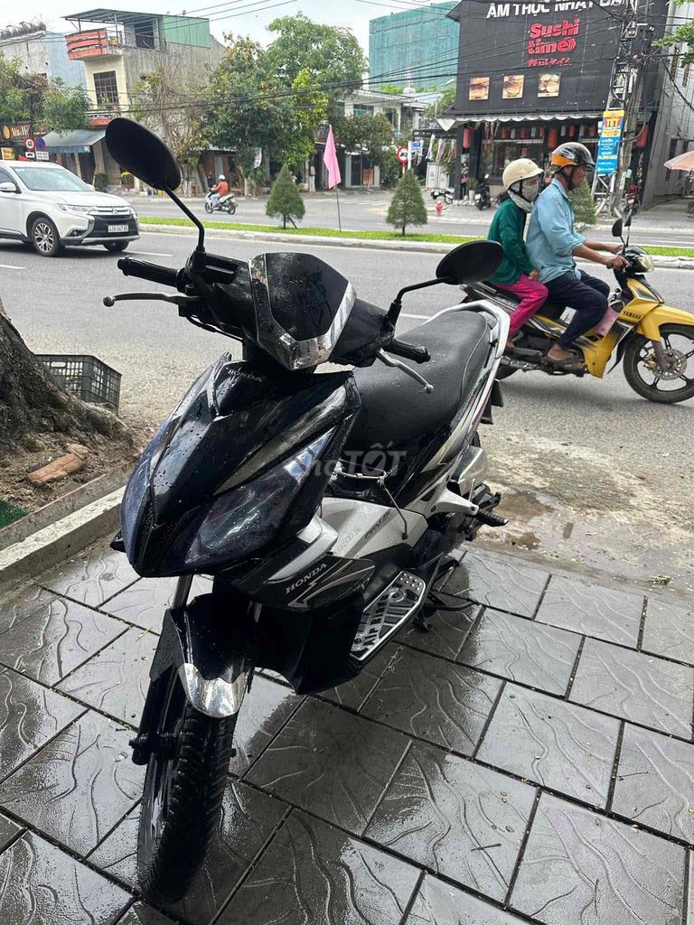 Honda Air Blade 2011 - ảnh 4