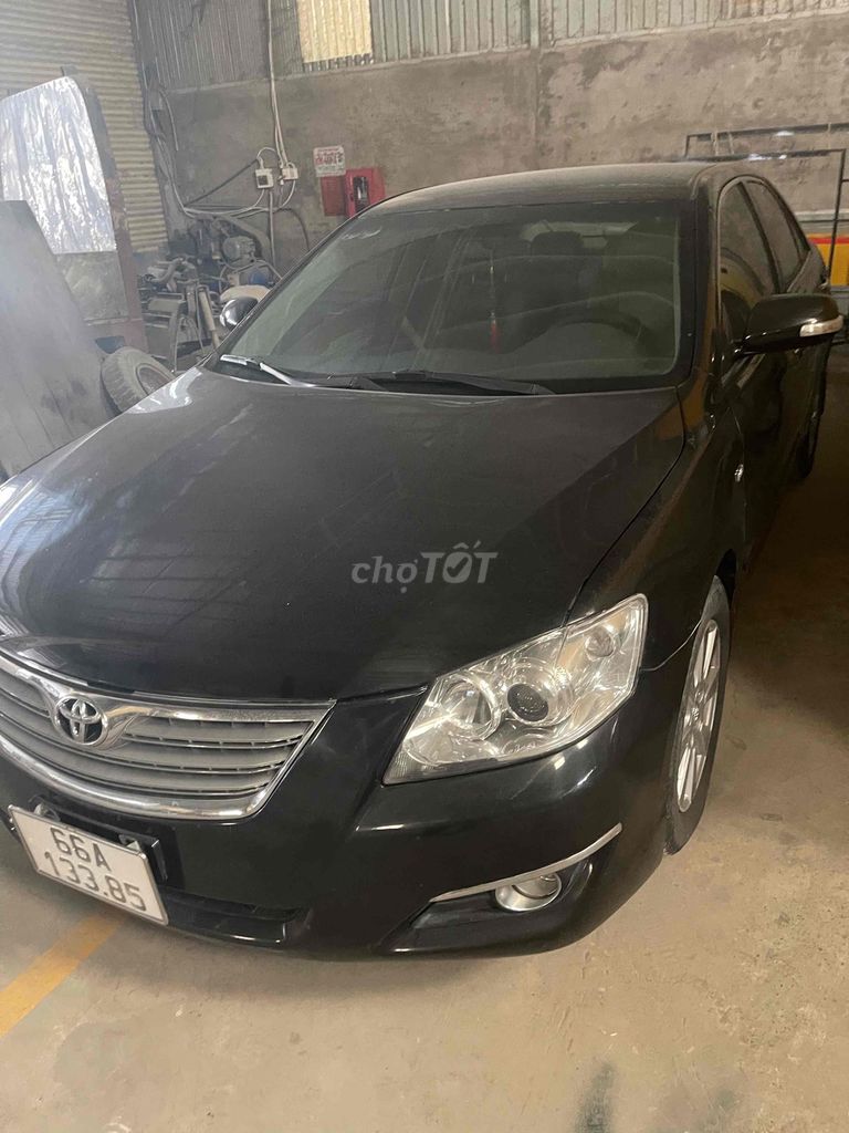 Toyota Camry 2.4G - ảnh 2