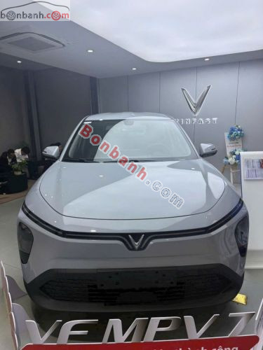 VinFast VF MPV 7 AT 2026 - ảnh 1