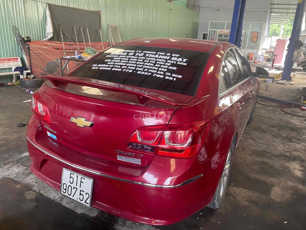 Chevrolet Cruze - ảnh 1