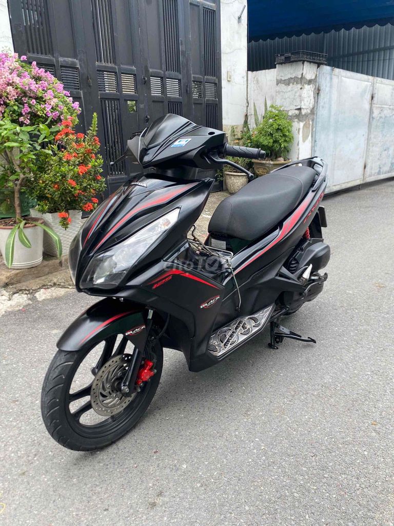 Honda Air Blade 2015 - ảnh 2