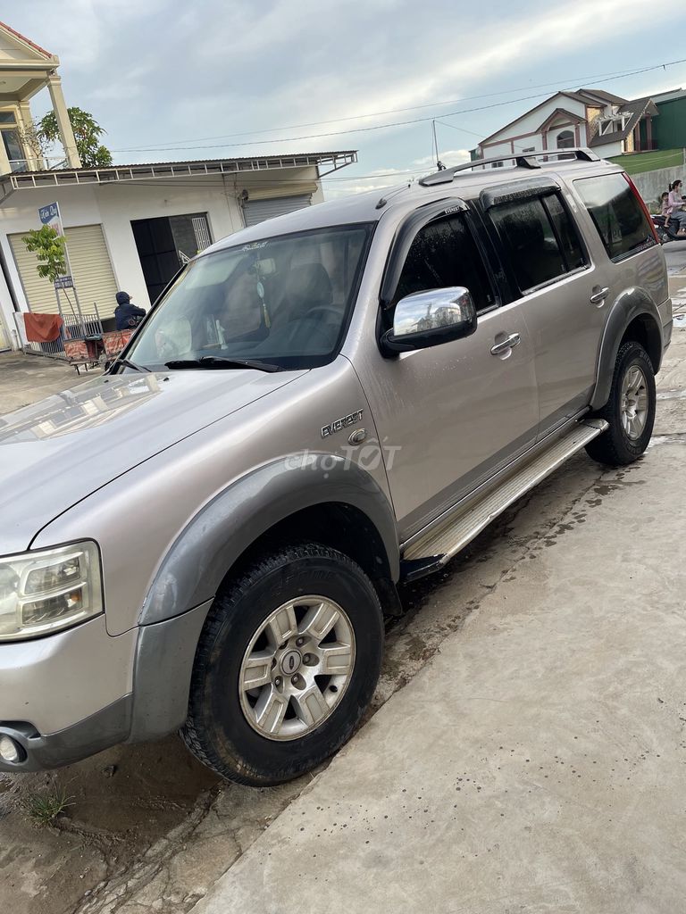 Ford Everest 2008 - ảnh 1