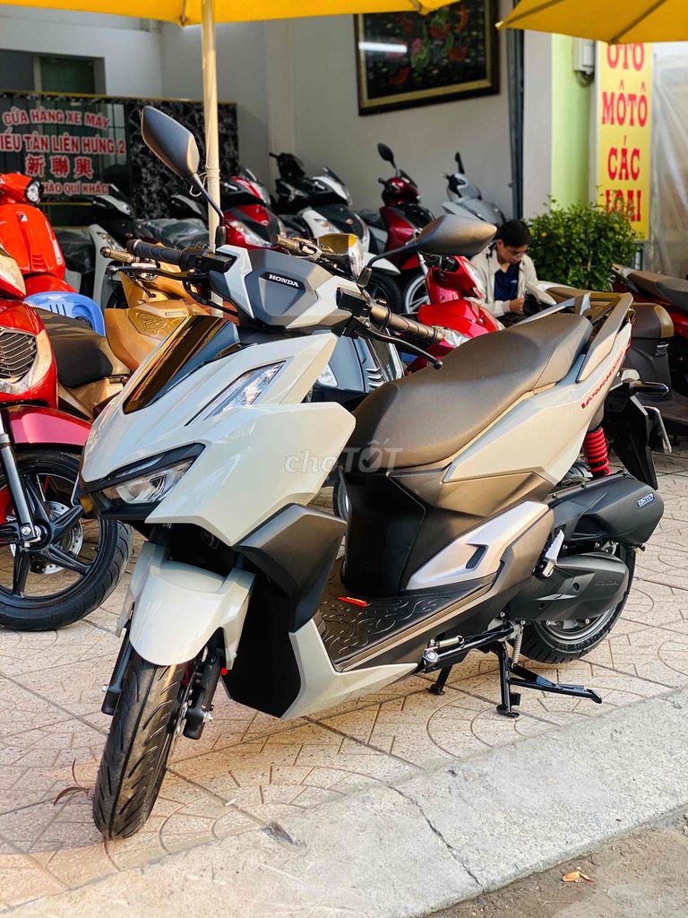Vario 2025 - ảnh 1