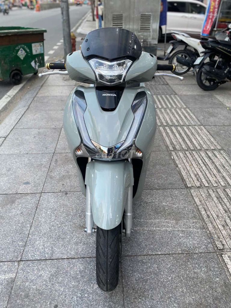 Honda SH 2018 - ảnh 1