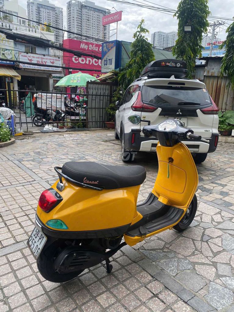 Piaggio Vespa 2013 - ảnh 4