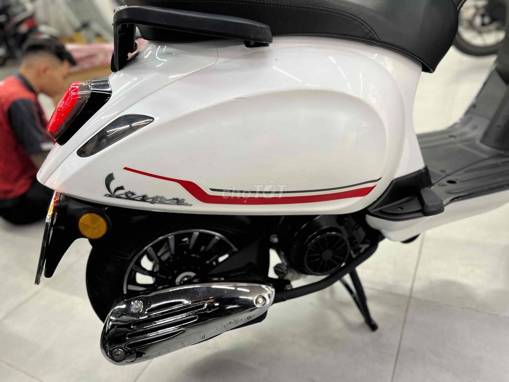 Vespa 2024 - ảnh 3
