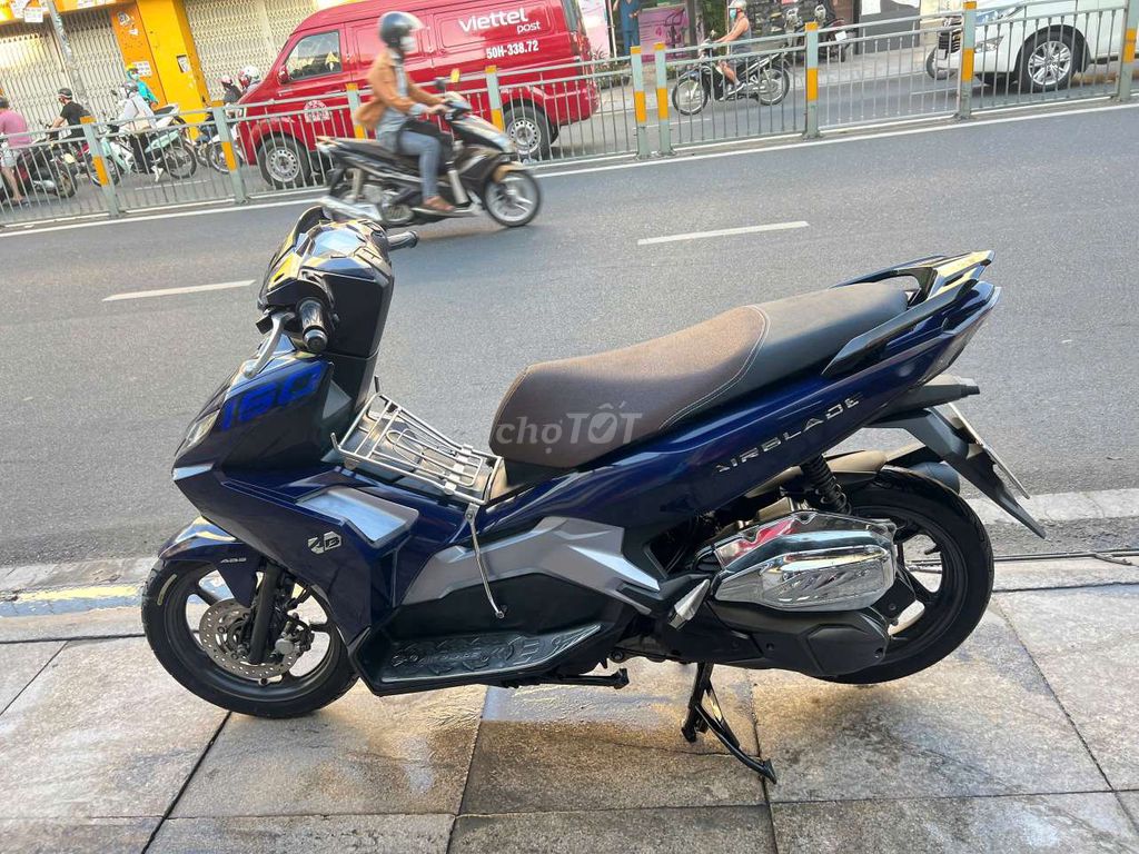 Honda Air Blade 2022 - ảnh 4