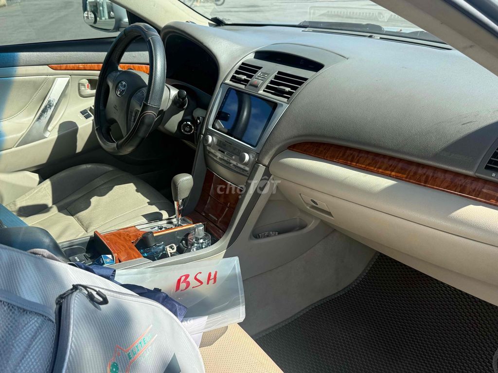 Toyota Camry 2010 - ảnh 2