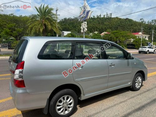 Toyota Innova 2.0E 2014 - ảnh 4
