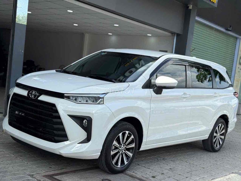 Toyota Avanza Premio 2024 - ảnh 2