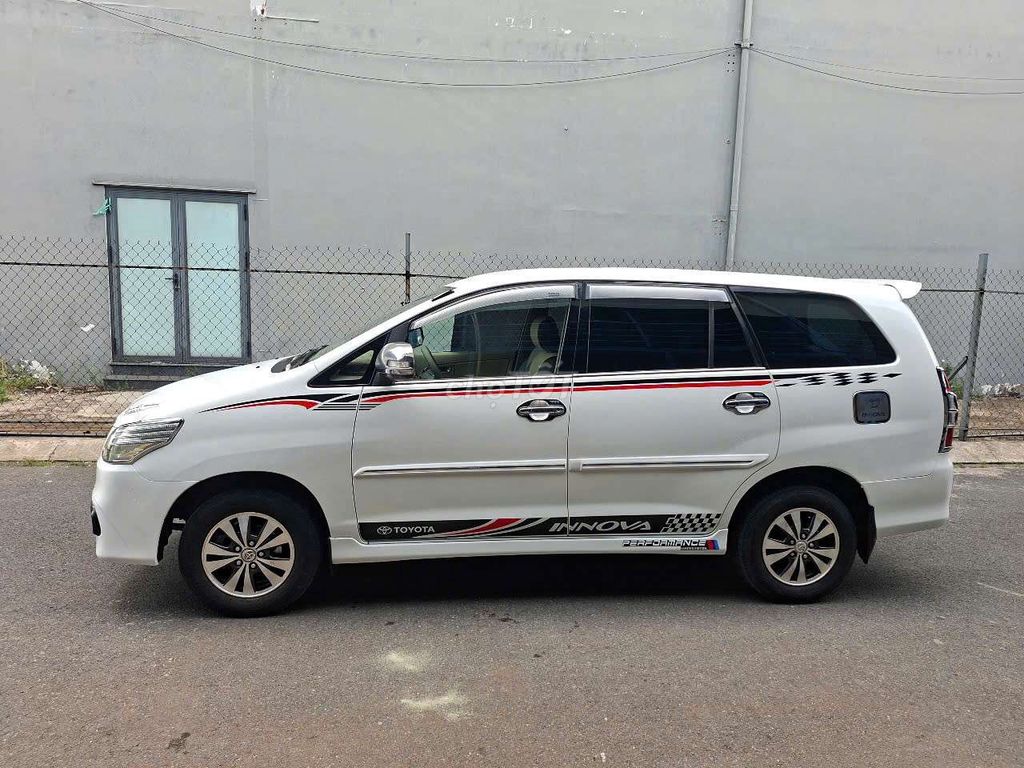Toyota 2015 - ảnh 1