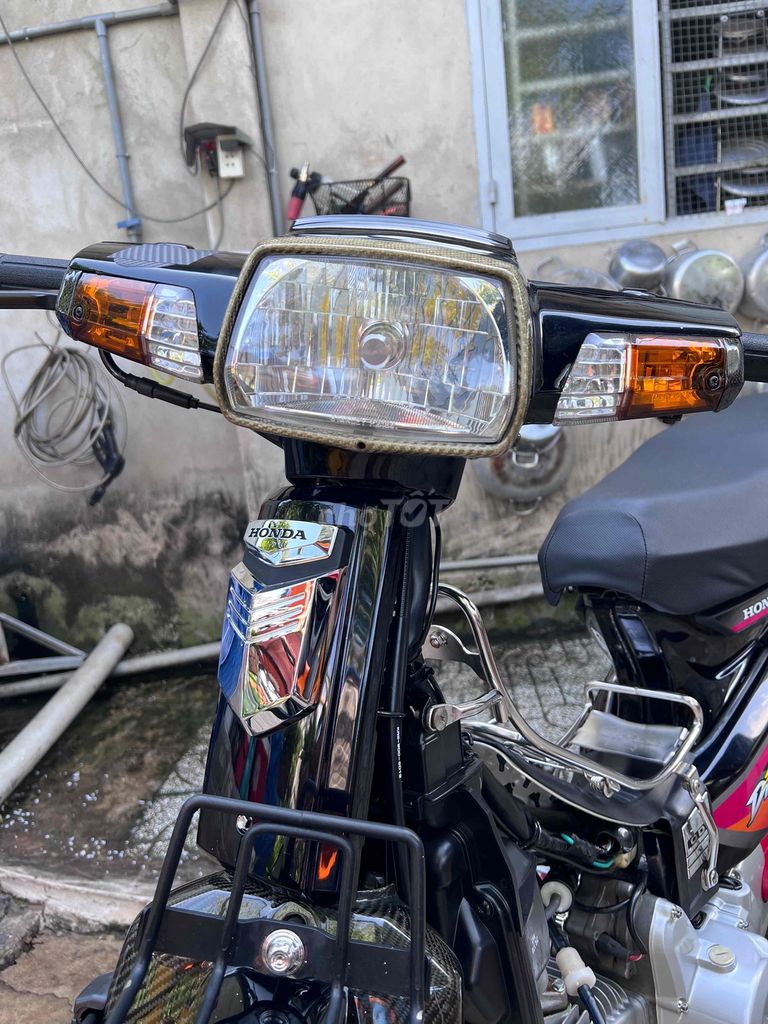 Honda Dream 1999 - ảnh 1
