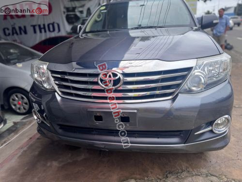 Toyota Fortuner 2.7V 4x2 AT 2015 - ảnh 1