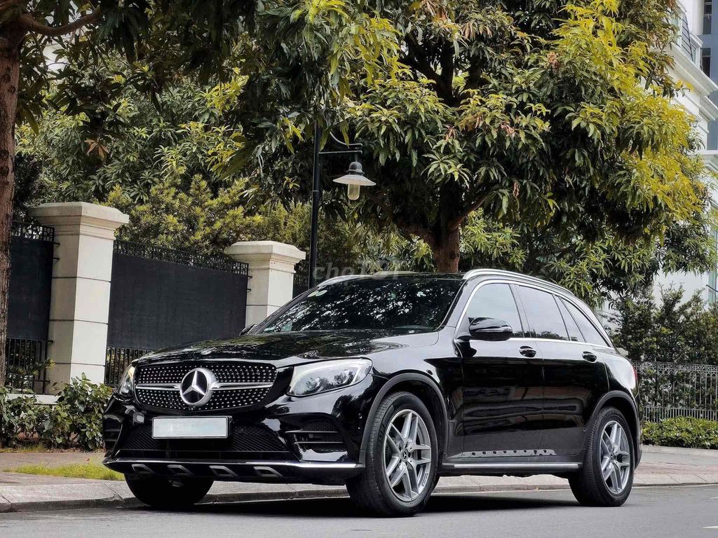 Mercedes-Benz GLC 2018 - ảnh 1