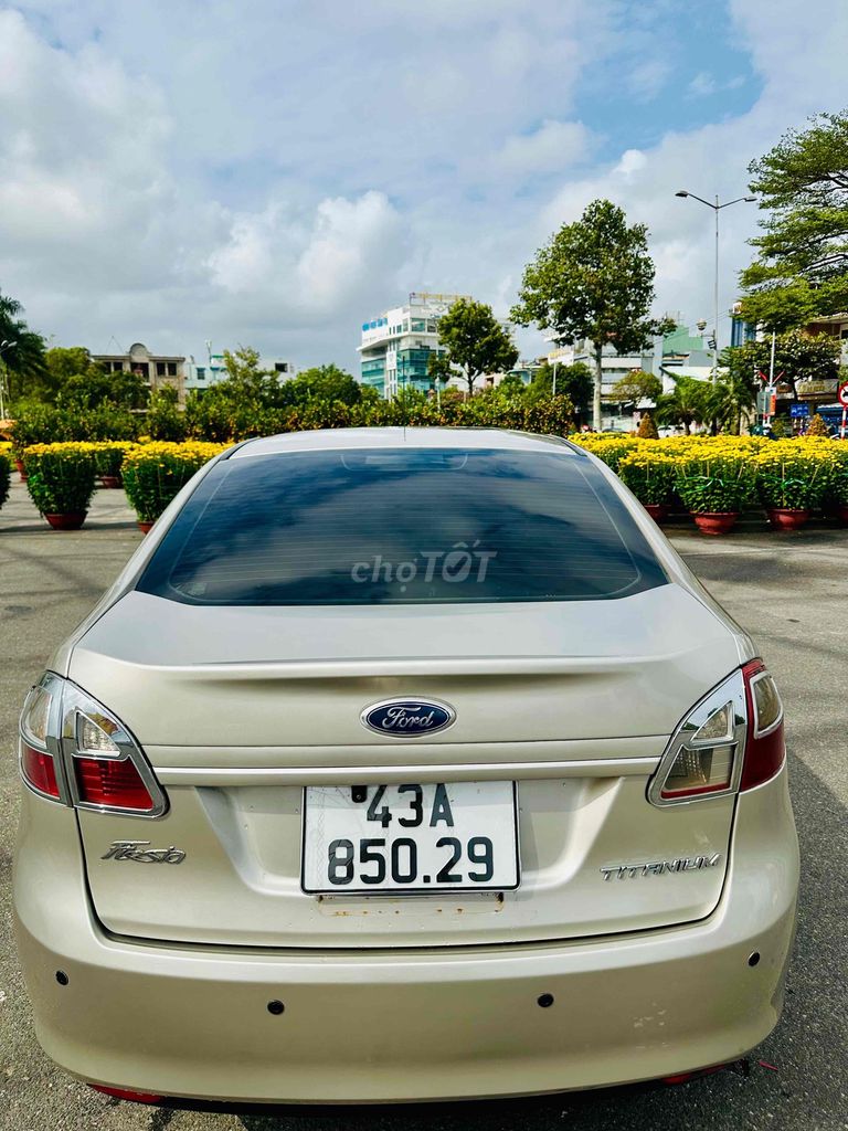 Ford Fiesta 2012 - ảnh 5
