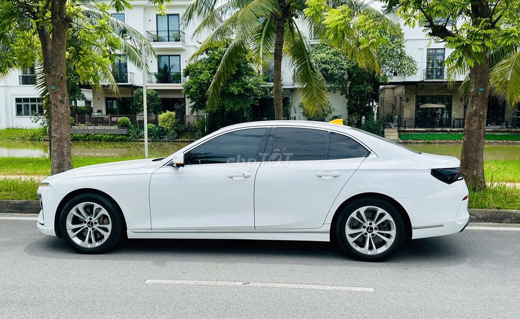 VinFast Lux A2.0 2022 - ảnh 5