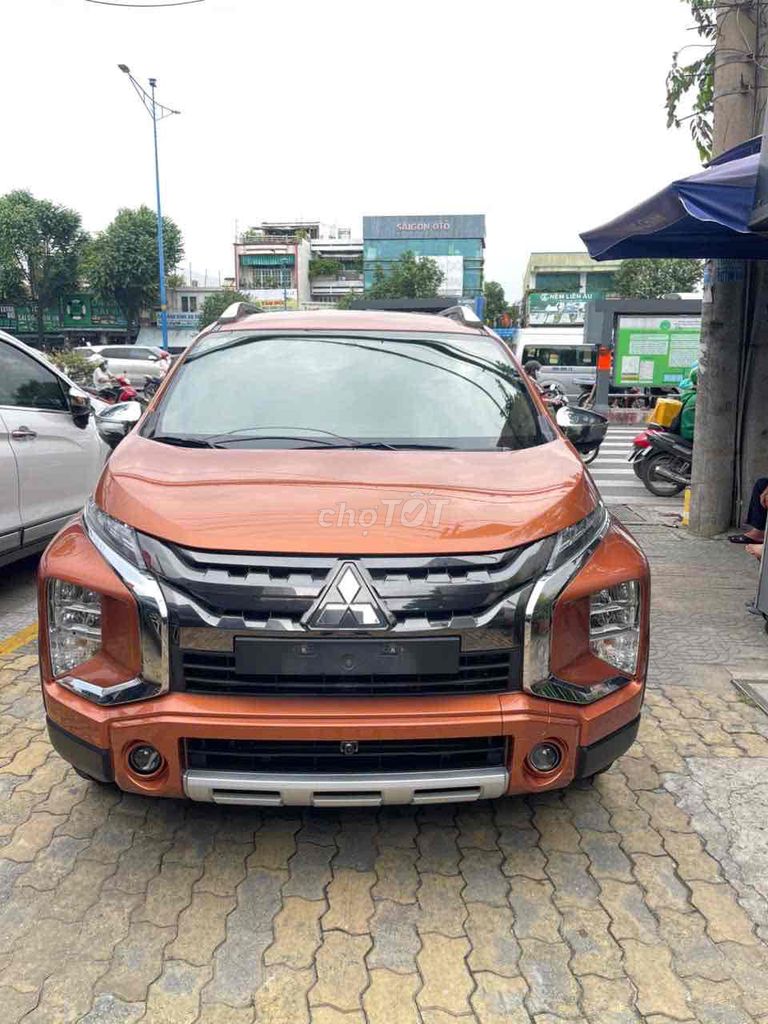 Mitsubishi Xpander Cross 2021 - ảnh 1