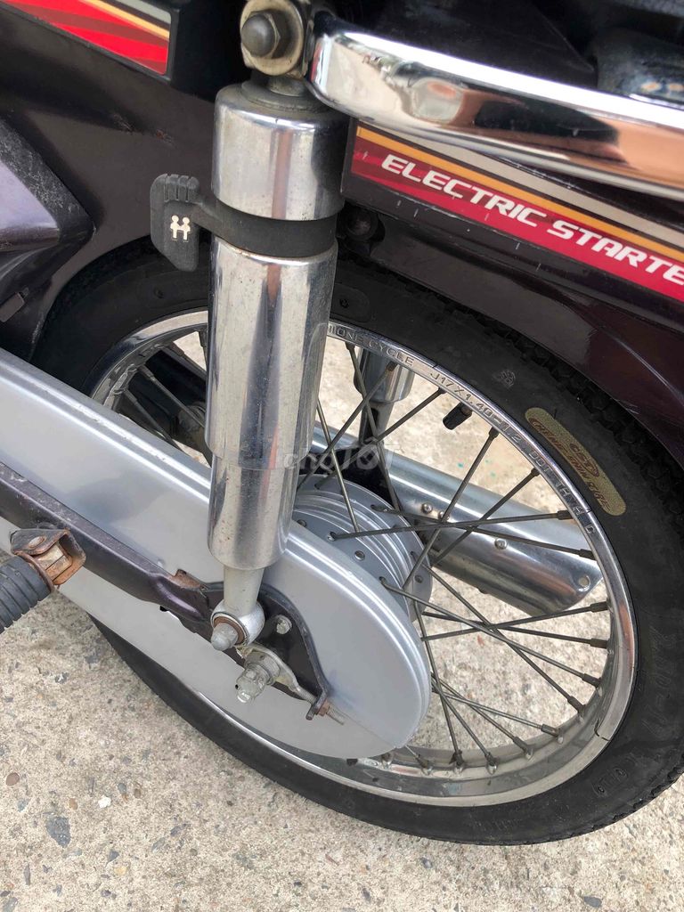 Honda Dream 1994 - ảnh 2
