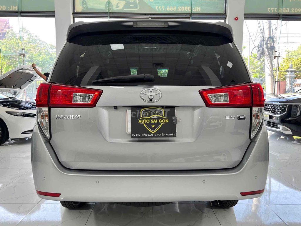 Toyota Innova 2.0E 2022 - ảnh 4