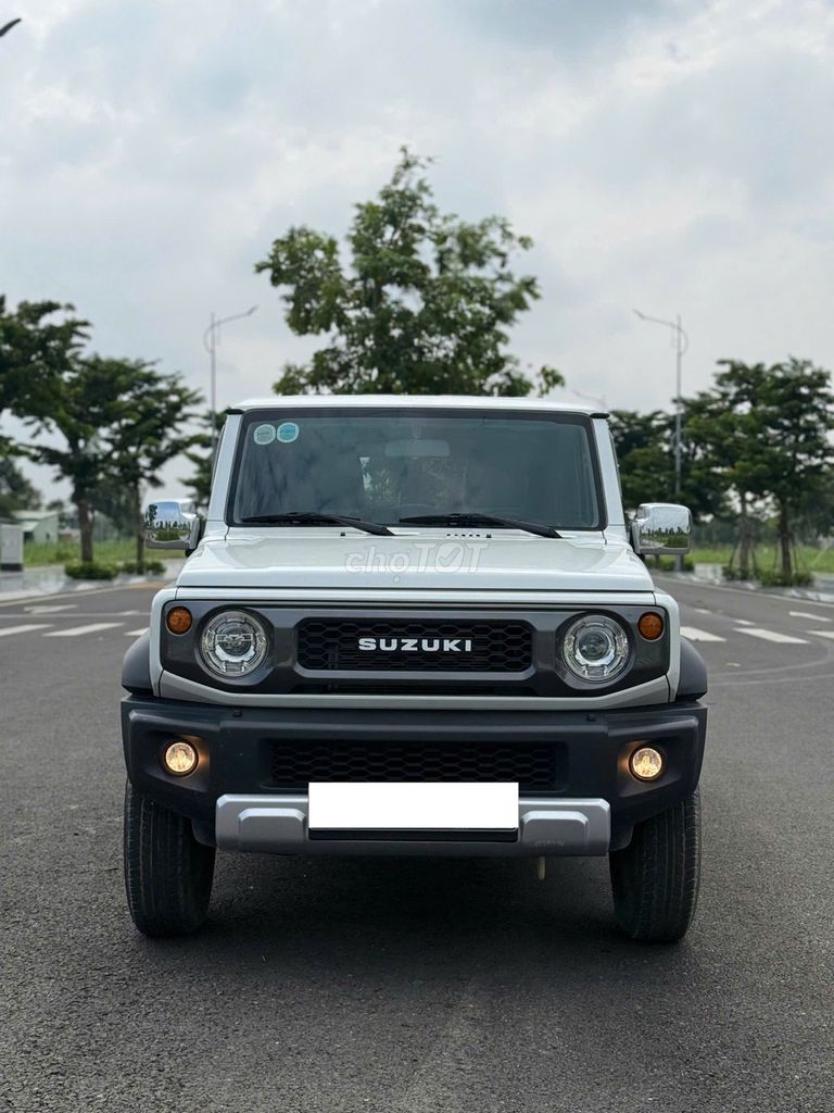 Suzuki Jimny 2023 - ảnh 1