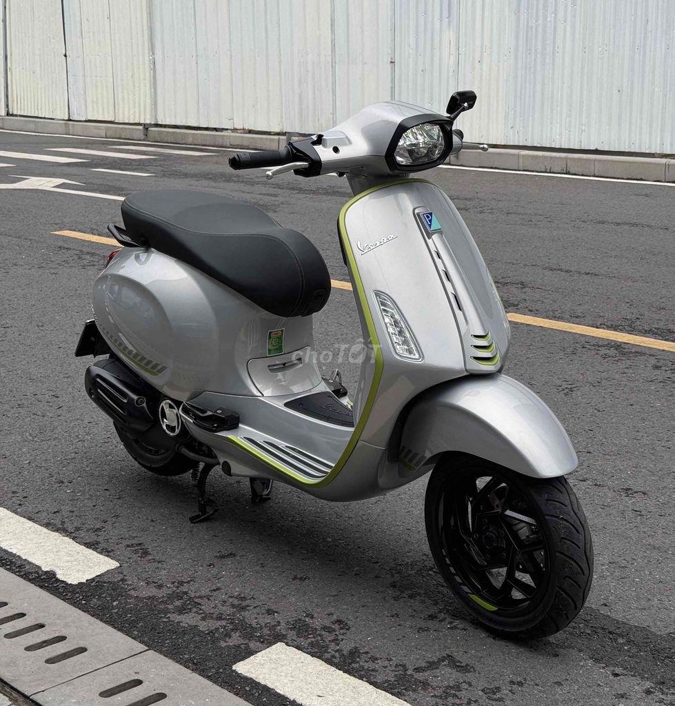 Piaggio Vespa 2025 - ảnh 1