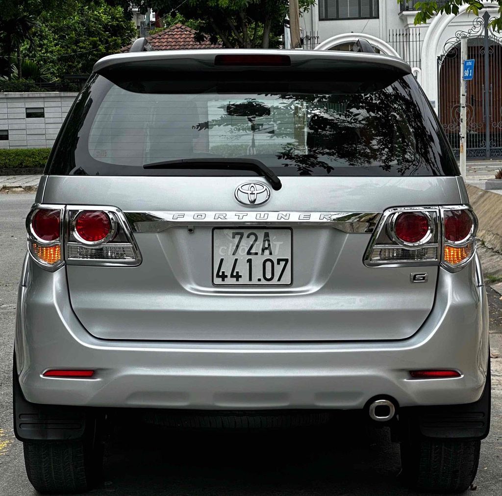 Toyota Fortuner 2012 - ảnh 5